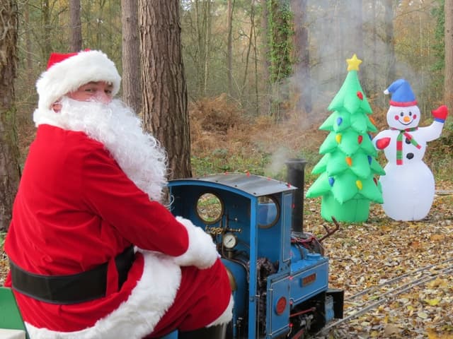 Pinewood Miniature Railway 