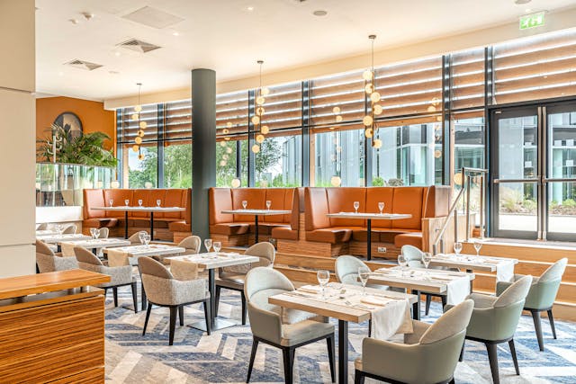 Caprice Restaurant at Crowne Plaza Reading East 