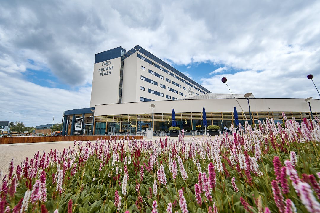 Caprice Restaurant at Crowne Plaza Reading East  - image 1